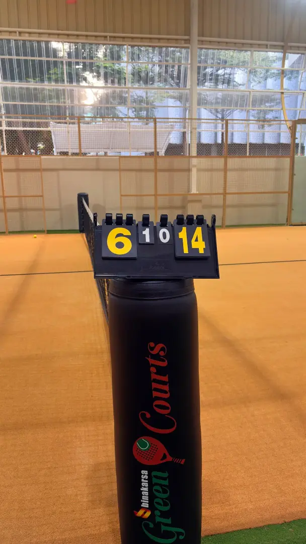 Green Courts scoreboard